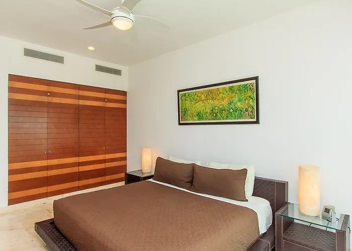 Casa Del Mar Hotel