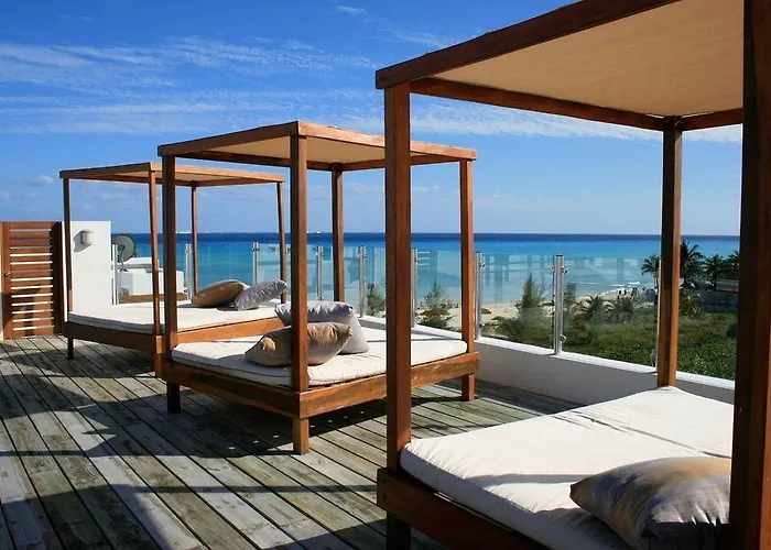 Casa Del Mar Hotel
